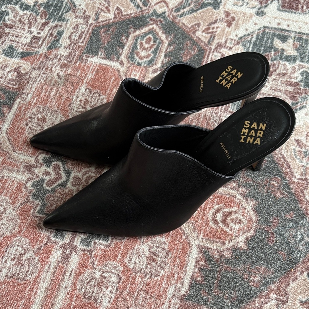 SAN MARINA Black Pointed Leather Mule Heels
